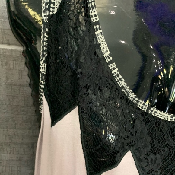 NWT BKE Boutique tank - Picture 2 of 5